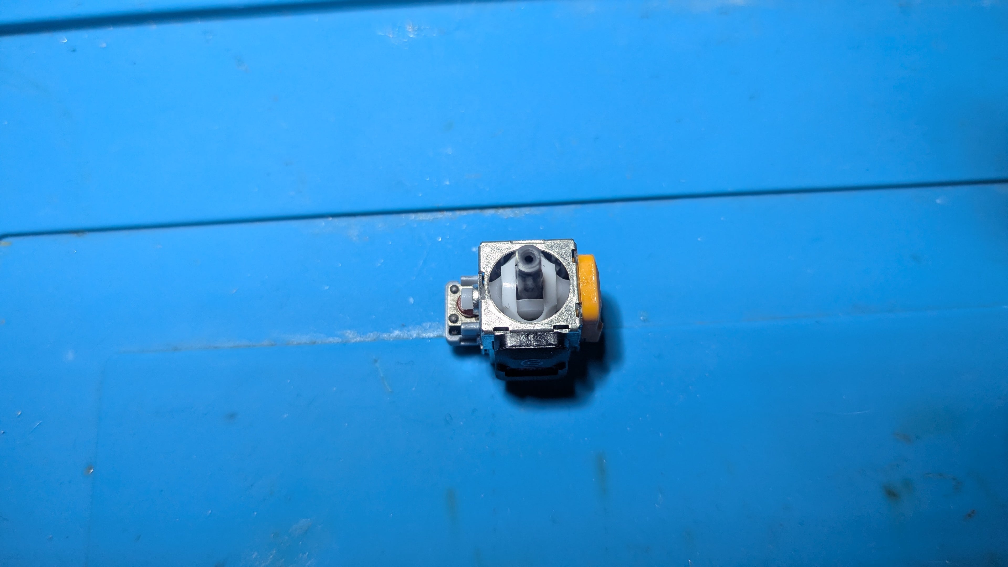Hall Effect Elektromagnetisk Joystick för Xbox One & Series X/S (Anti-Drift / 10K ohm)