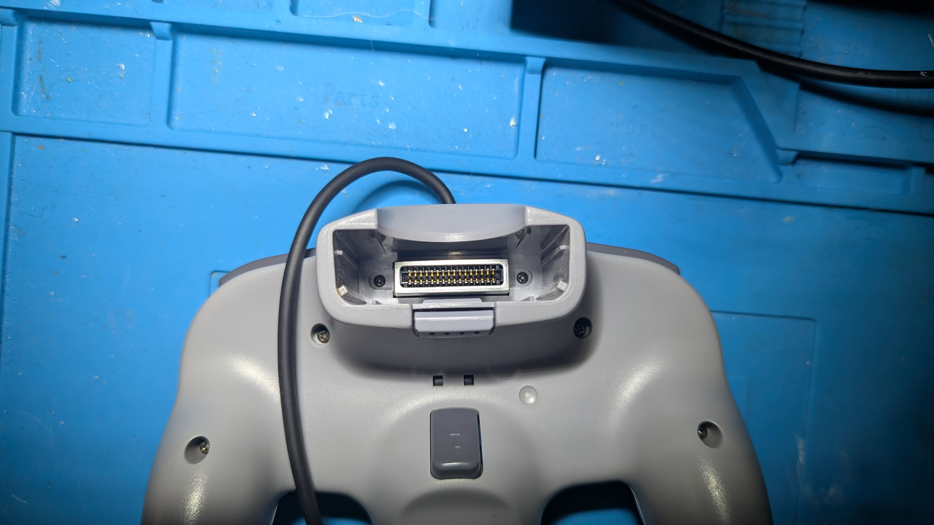 Nintendo 64 (N64) Originalkontroll – Grå (Färdigrenoverad med NY Joystick!)